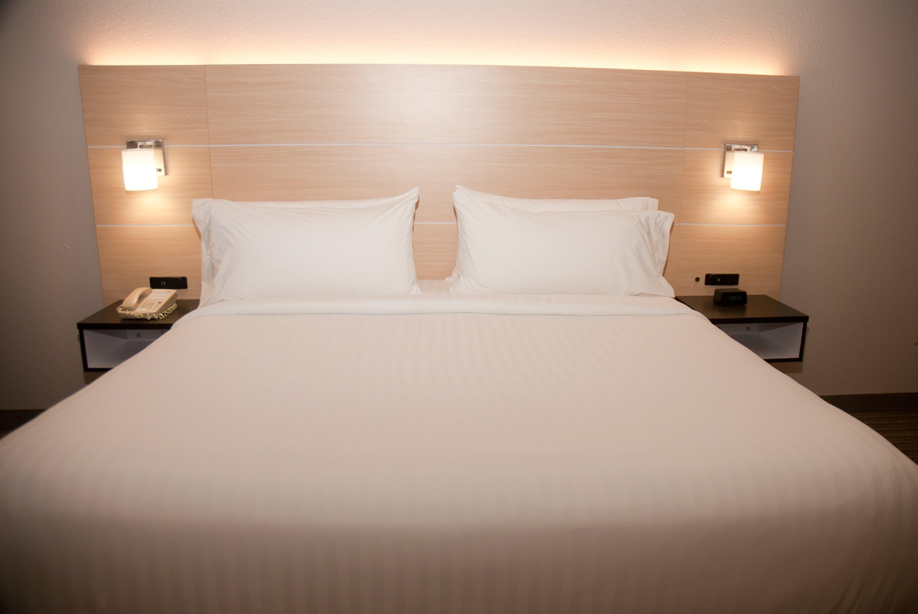 Holiday Inn Express Hotel & Suites Athens By Ihg Exterior photo