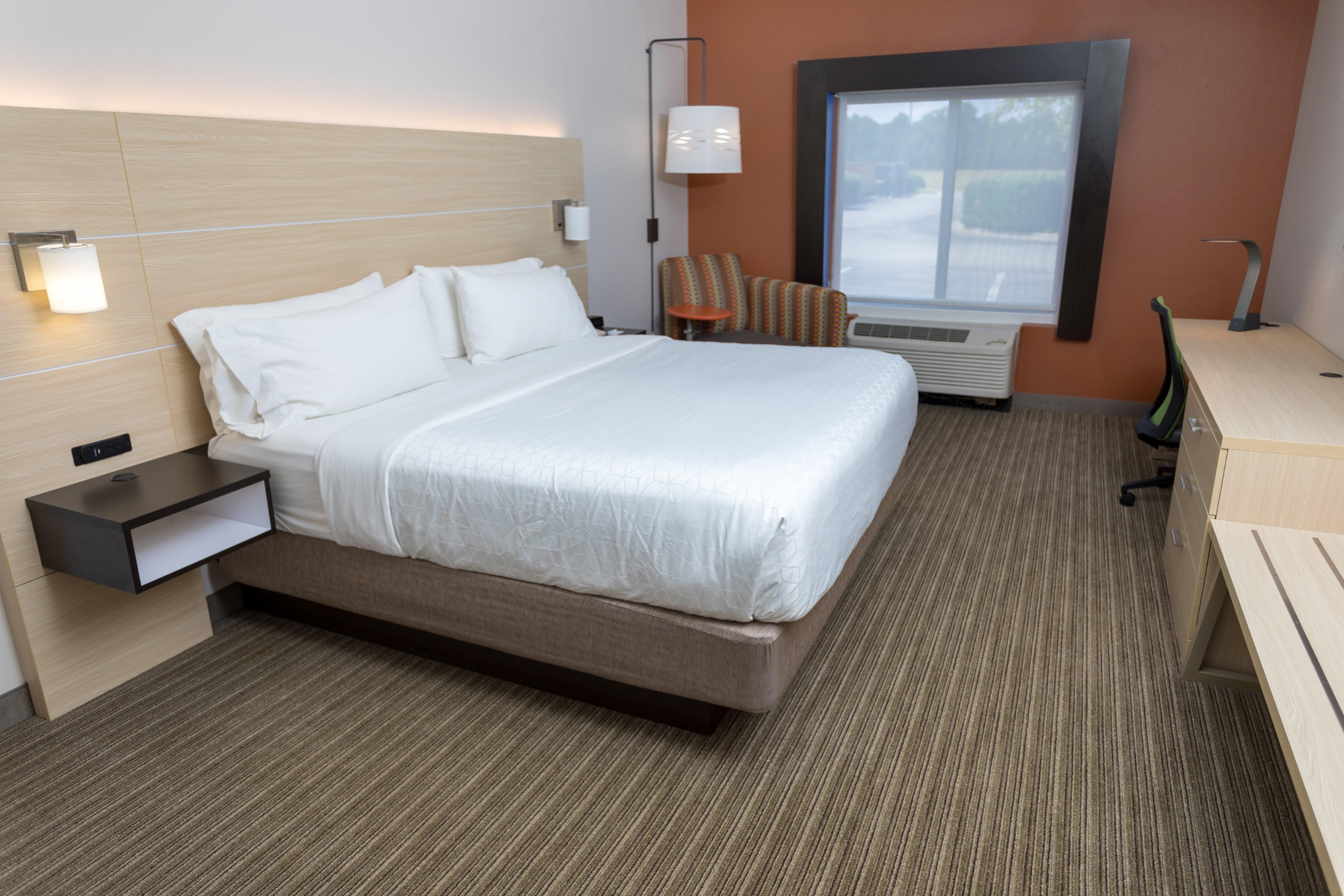 Holiday Inn Express Hotel & Suites Athens By Ihg Exterior photo