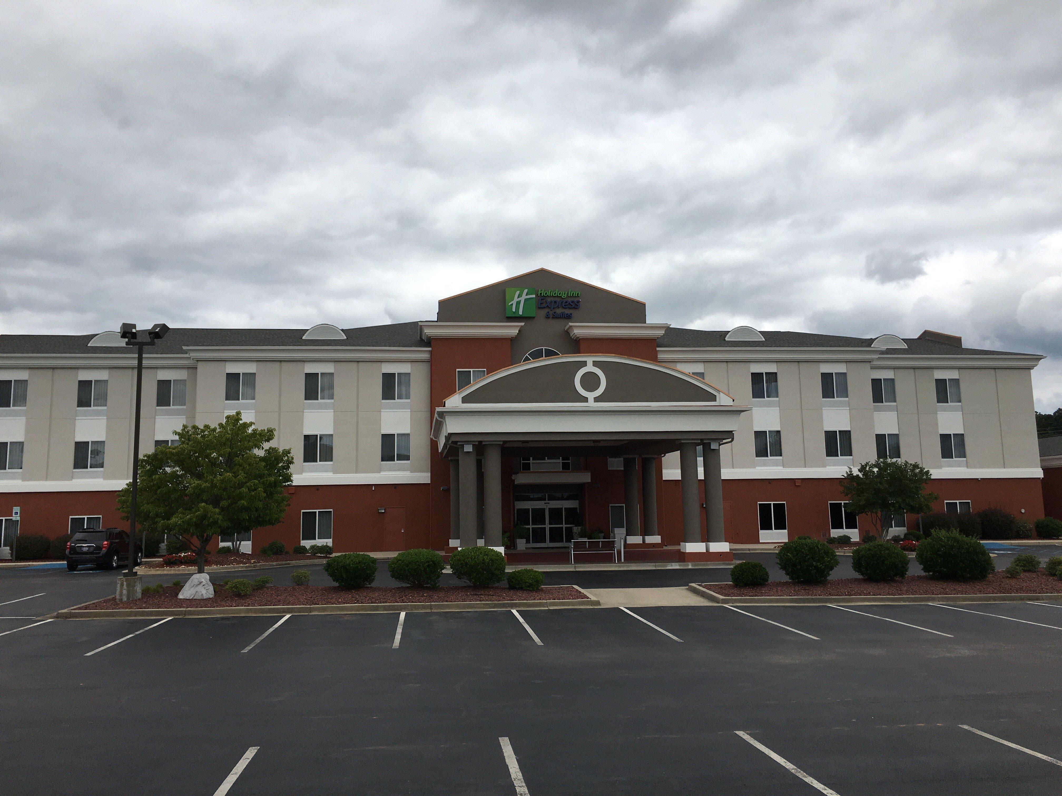 Holiday Inn Express Hotel & Suites Athens By Ihg Exterior photo